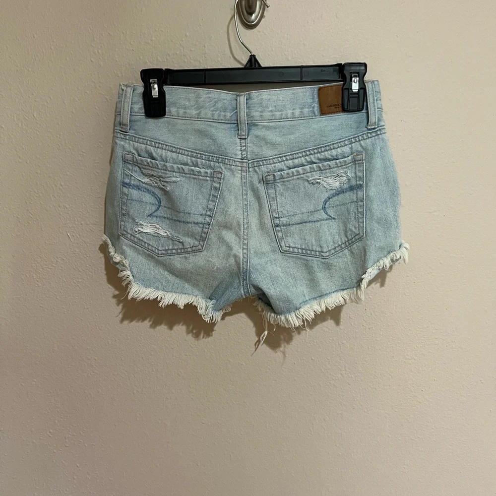 Distressed Denim Shorts - Picture 4 of 5